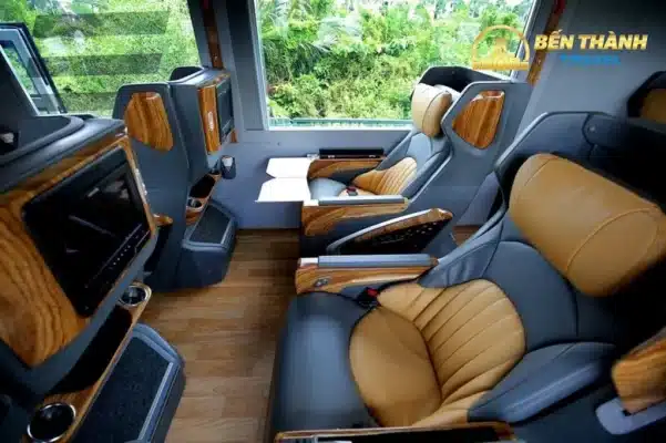 Bến Thành Travel: Lịch Trình Xe Đi Vũng Tàu, Giá Vé Và Đánh Giá